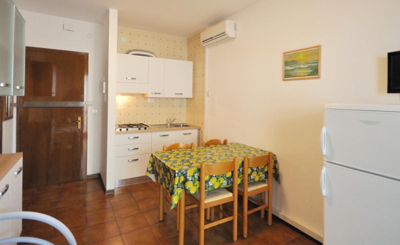 Condominio Tiziano B Bibione Extérieur photo