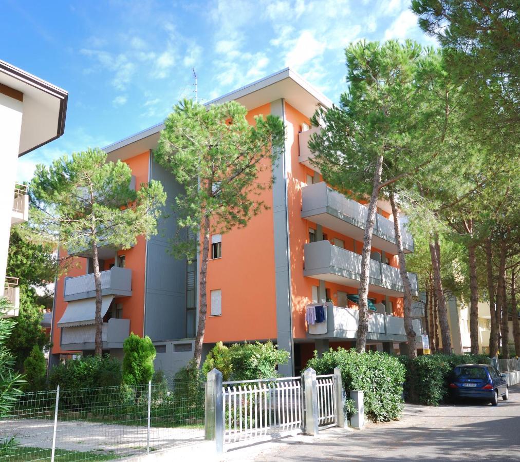 Condominio Tiziano B Bibione Extérieur photo
