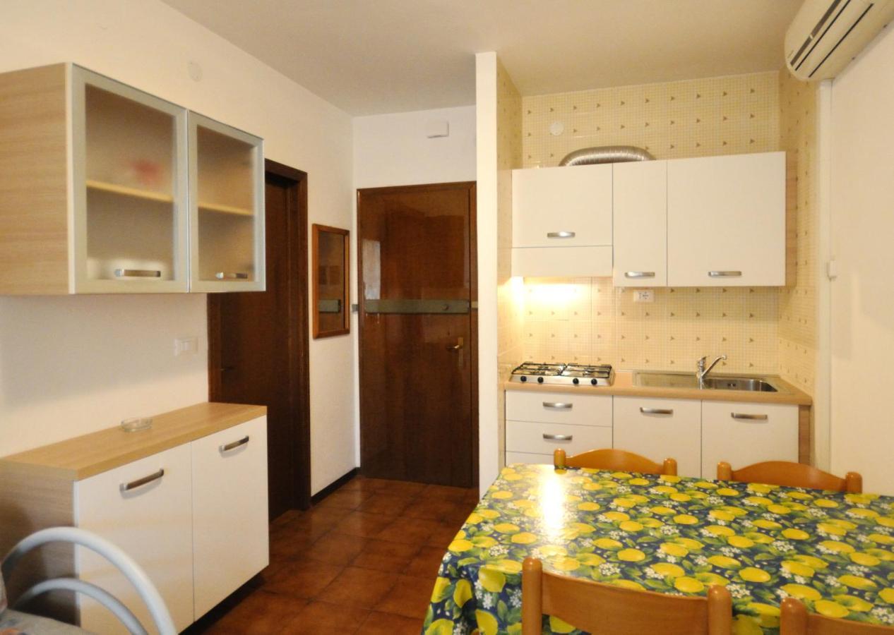 Condominio Tiziano B Bibione Extérieur photo